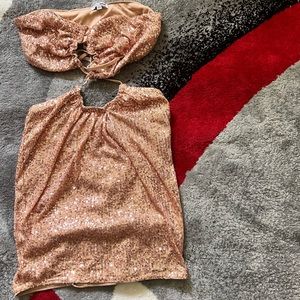 Baby pink glitter mini front cross no arms mini dress. Supper fluttering.